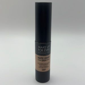 Makeup forever matte velvet concealer color 2.3